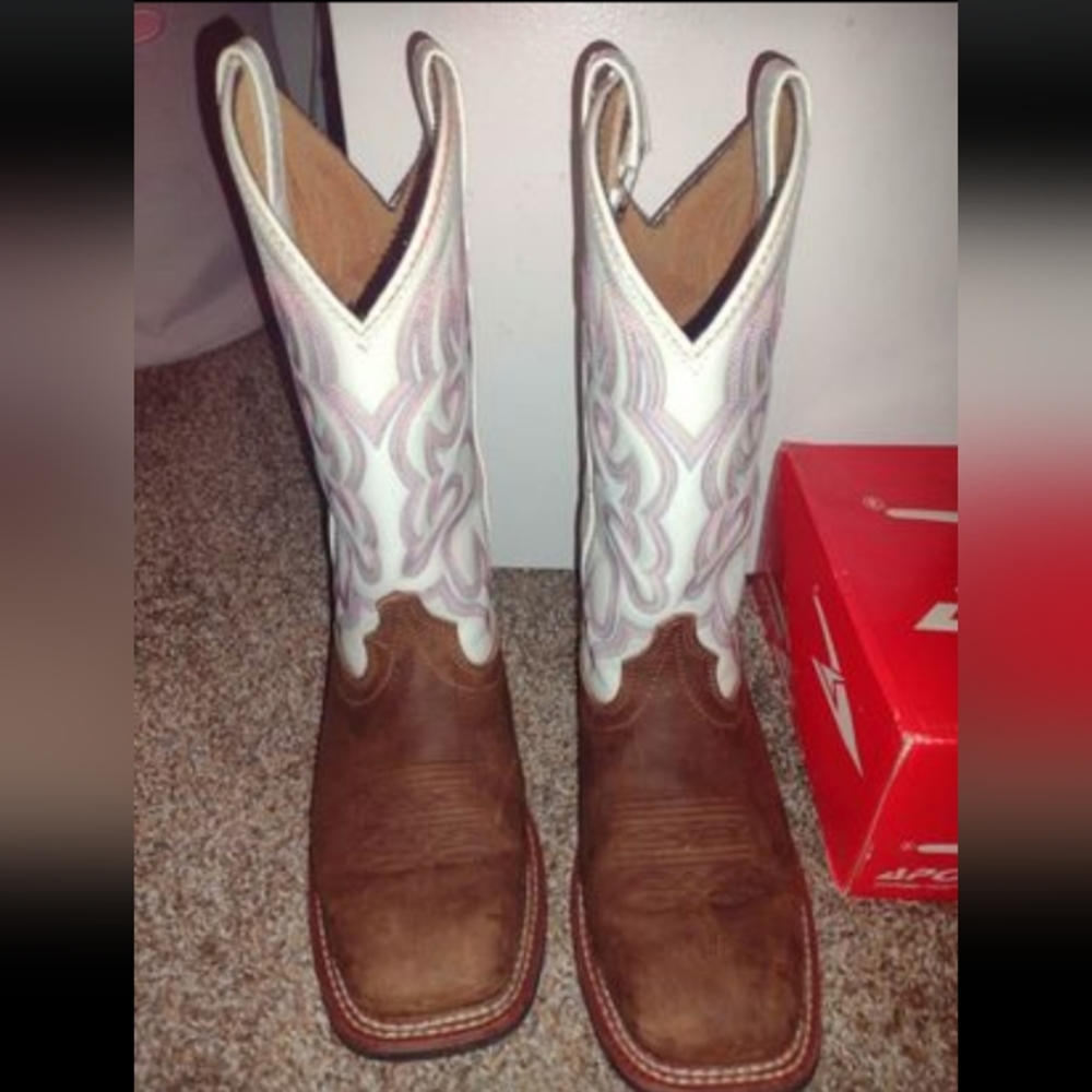 women Laredo boots 7 1/2